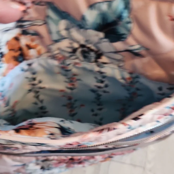 Vera Bradley Pink and Blue Crossbody Bag Floral Design - Picture 4 of 9